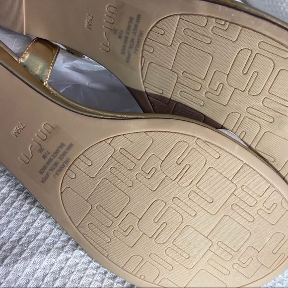 Unisa Gold Sandals 🩴 - Picture 5 of 5